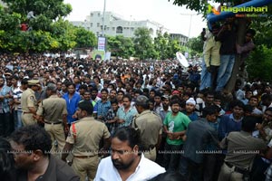 Srihari Fans at Srihari's House