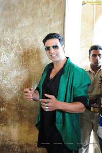 Akshay Kumar at Charminar, Hyderabad