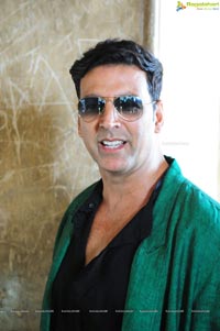 Akshay Kumar at Charminar, Hyderabad