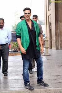 Akshay Kumar at Charminar, Hyderabad