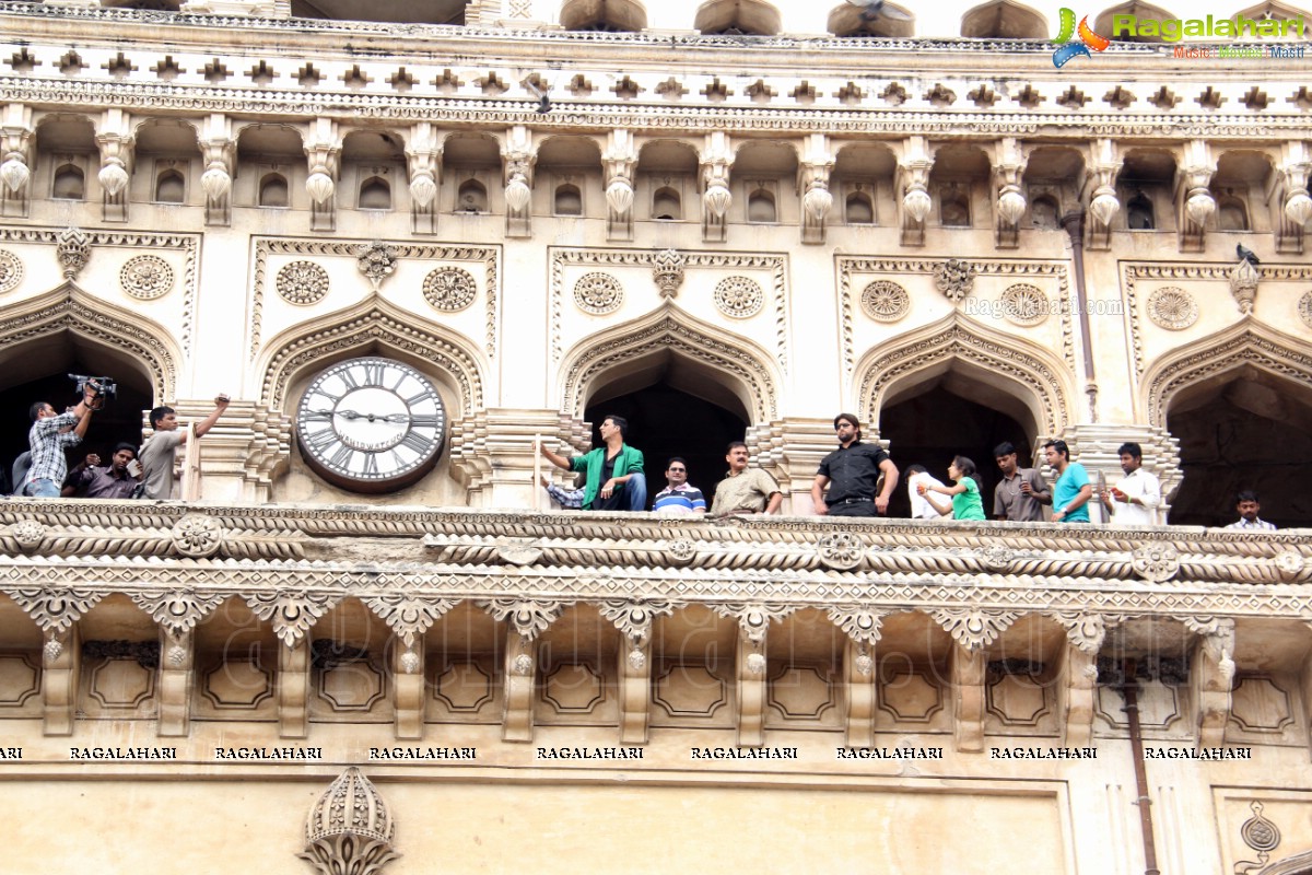 Akshay Kumar visits Charminar, Hyderabad