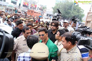 Akshay Kumar at Charminar, Hyderabad