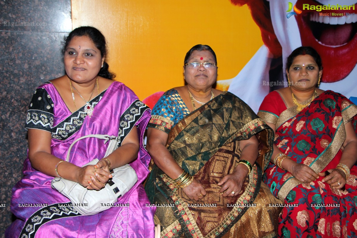 Boss Team inaugurates Manjeera Mall at Kukatpally, Hyderabad