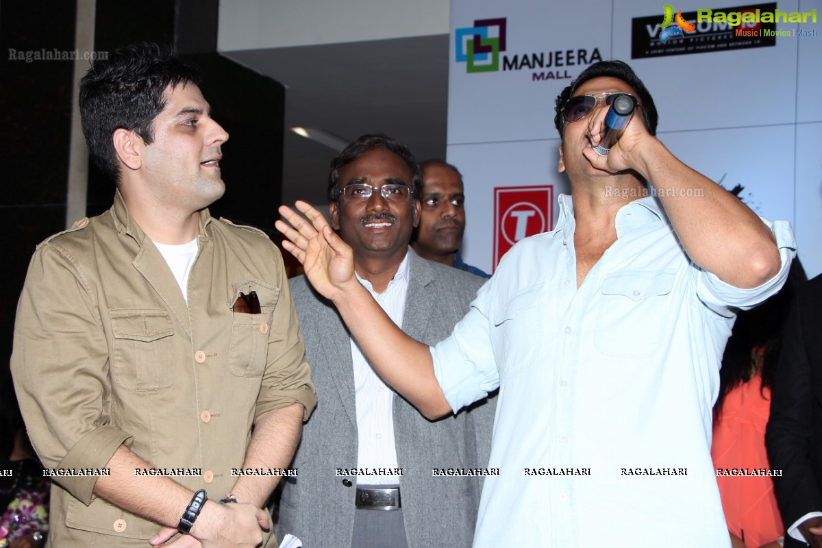 Boss Team inaugurates Manjeera Mall at Kukatpally, Hyderabad