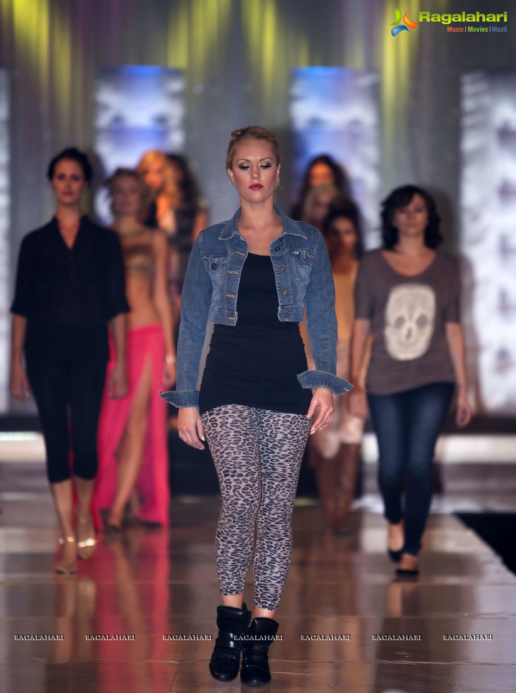 Asif Shah showcased his New Collections at The 4th Annual Glitterati Fashion Show in Las Vegas