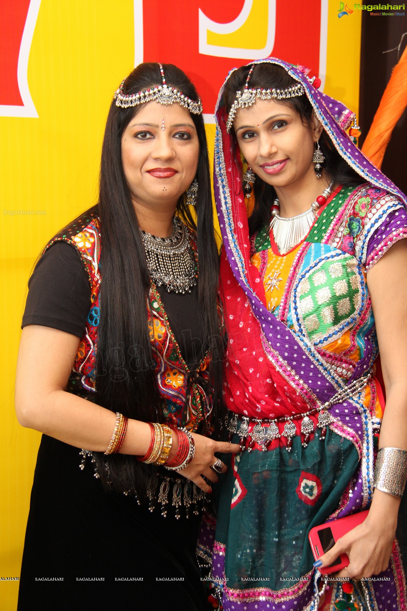 BWB Presents Garba Dandiya Dhamaka 2013 at A'la Liberty, Hyderabad