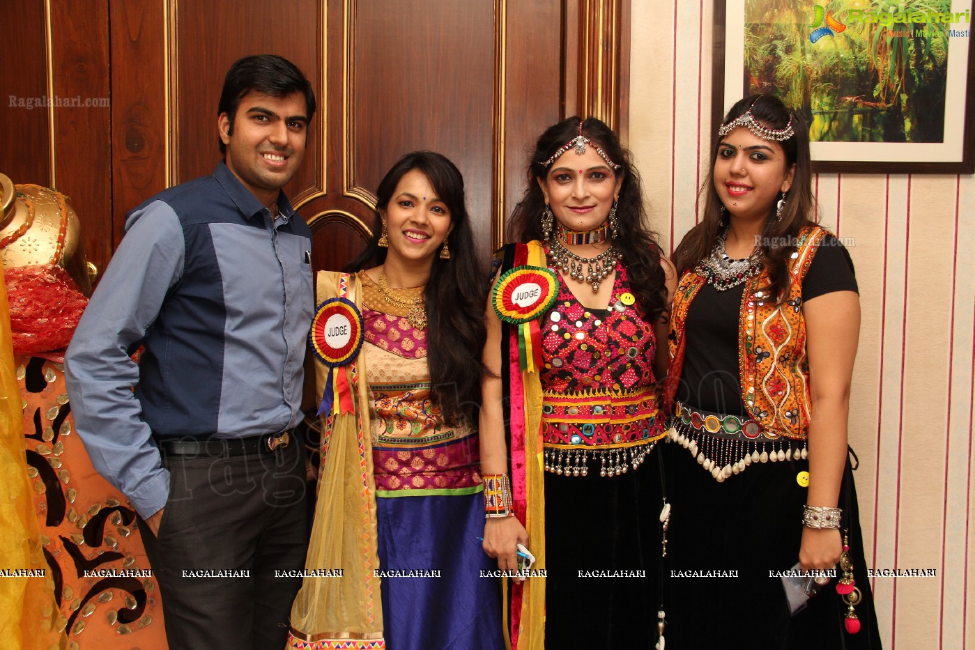 BWB Presents Garba Dandiya Dhamaka 2013 at A'la Liberty, Hyderabad