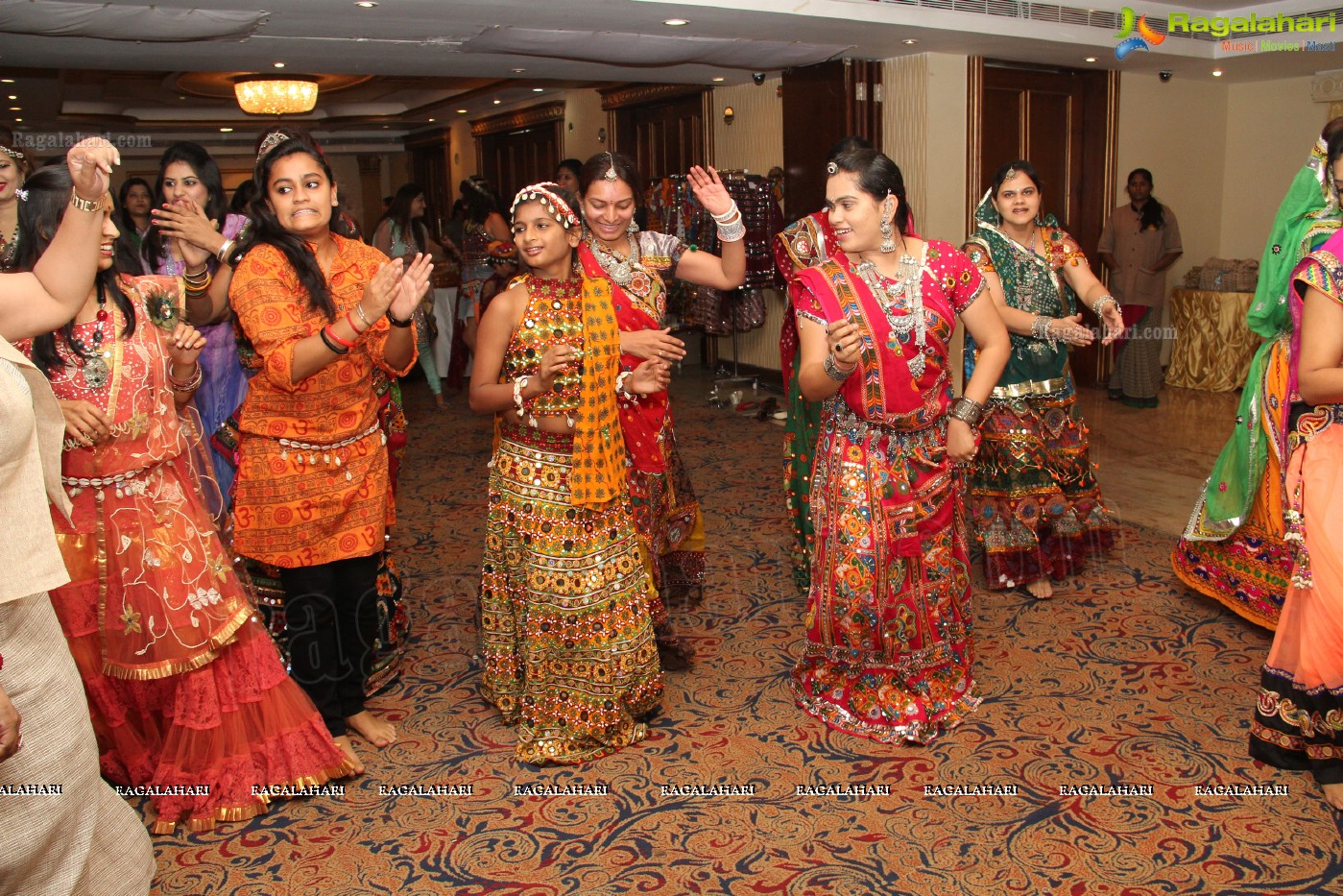 BWB Presents Garba Dandiya Dhamaka 2013 at A'la Liberty, Hyderabad