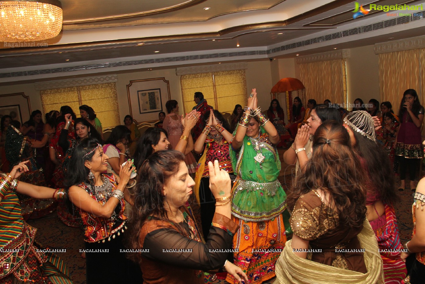 BWB Presents Garba Dandiya Dhamaka 2013 at A'la Liberty, Hyderabad