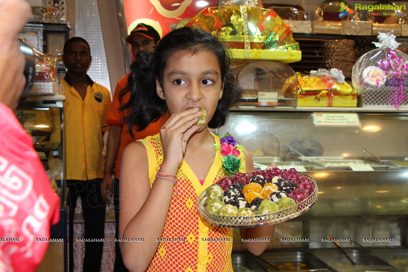 Dadu's Mithai Vatika Assorted Mithai Festival Launch