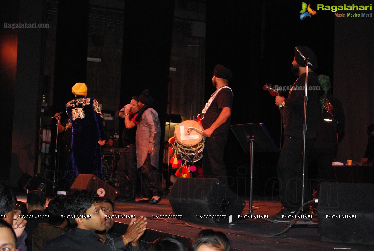 Daler Mehndi Tunak Tunak Live 2013 at Chabot College, Hayward, California, USA