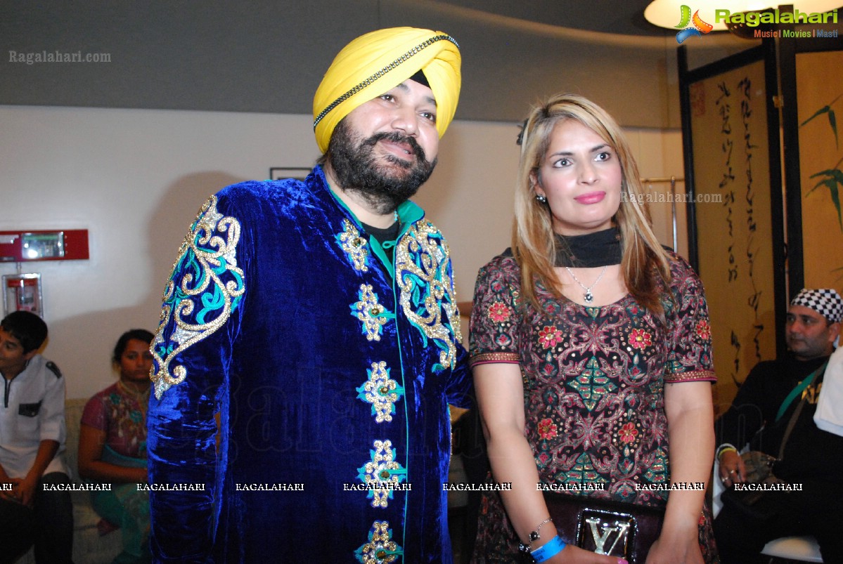 Daler Mehndi Tunak Tunak Live 2013 at Chabot College, Hayward, California, USA