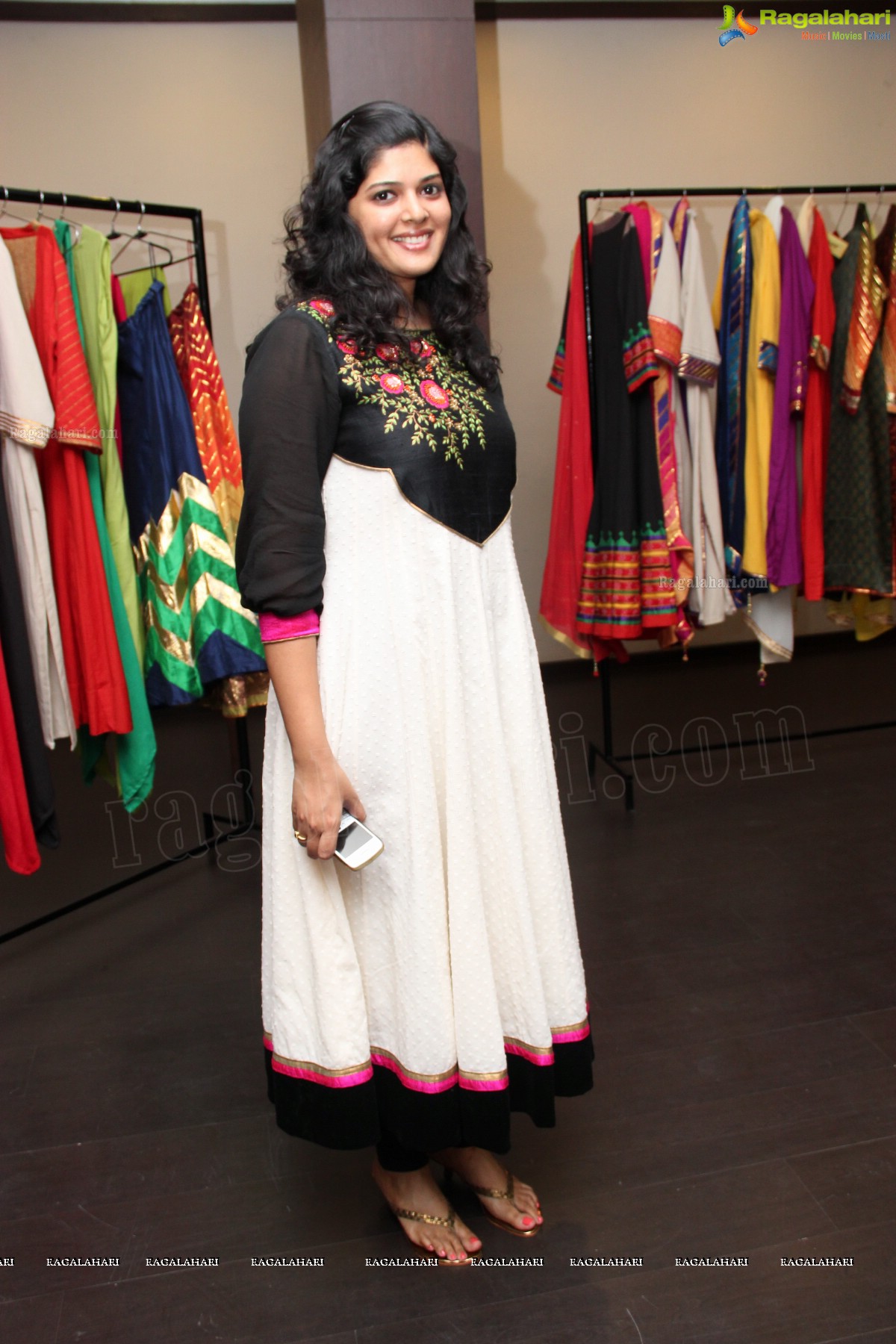 Almari - A Trunk Show by Deepika Reddy at Poecile Art Gallery, Hyderabad