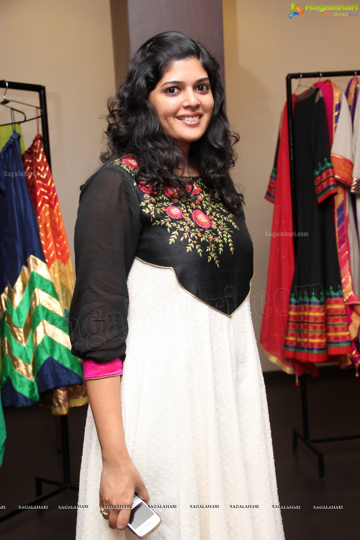 Almari - A Trunk Show by Deepika Reddy at Poecile Art Gallery, Hyderabad