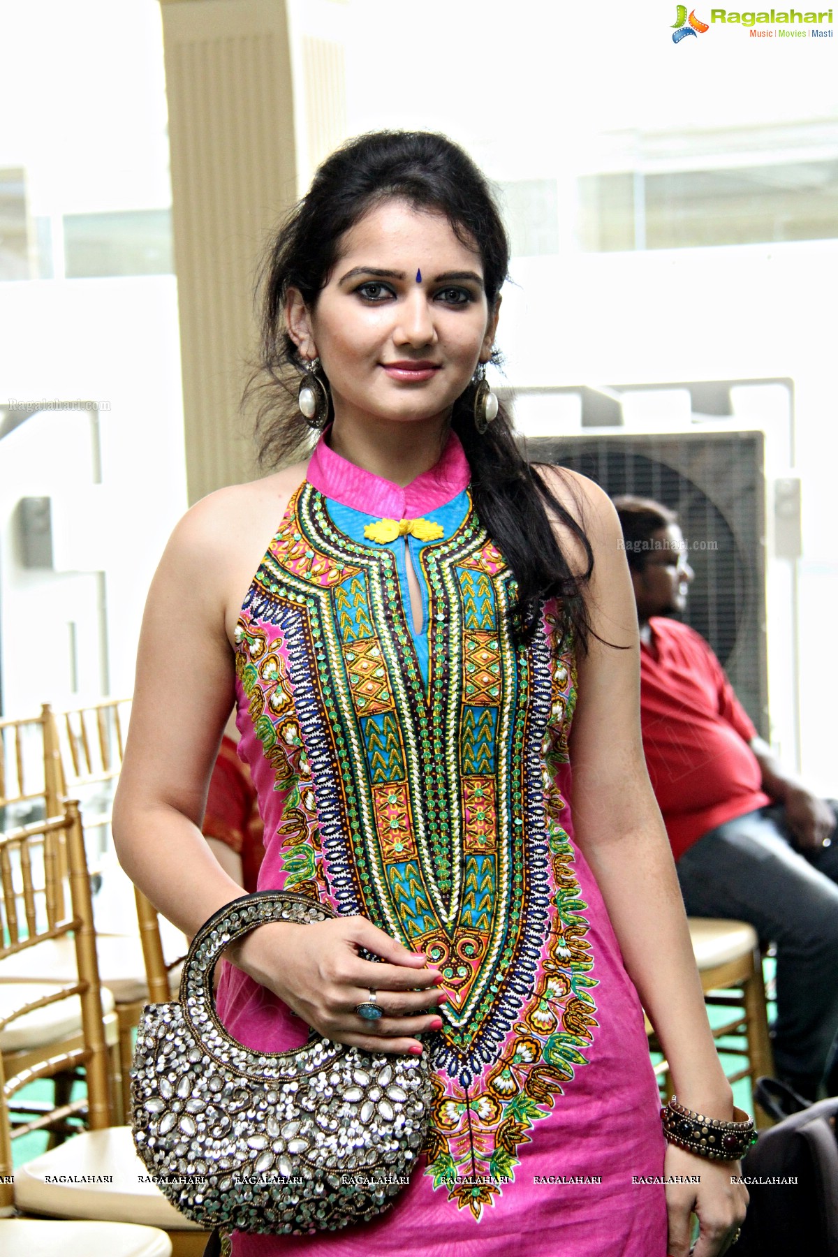 Esha Hindocha at Legend Navratri Utsav 2013 Curtain Raiser