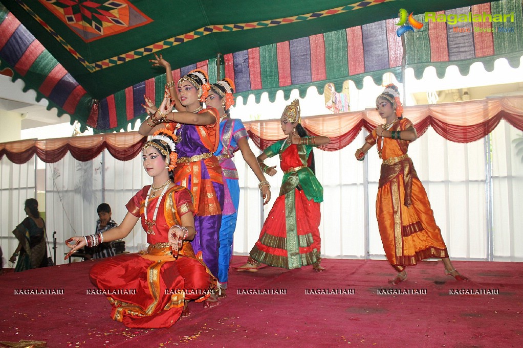 Geetanjali Vidyalaya 2013 Dasara Celebrations