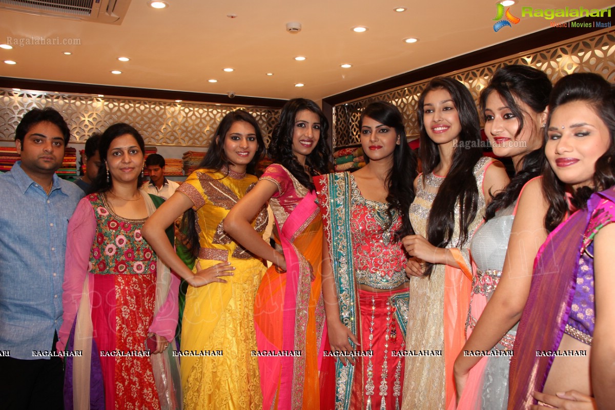 Navneet Kaur Dhillon launches Grandeur, Hyderabad