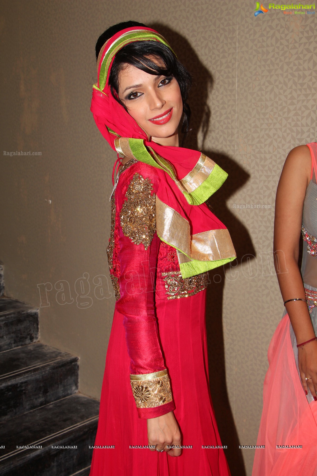 Navneet Kaur Dhillon launches Grandeur, Hyderabad