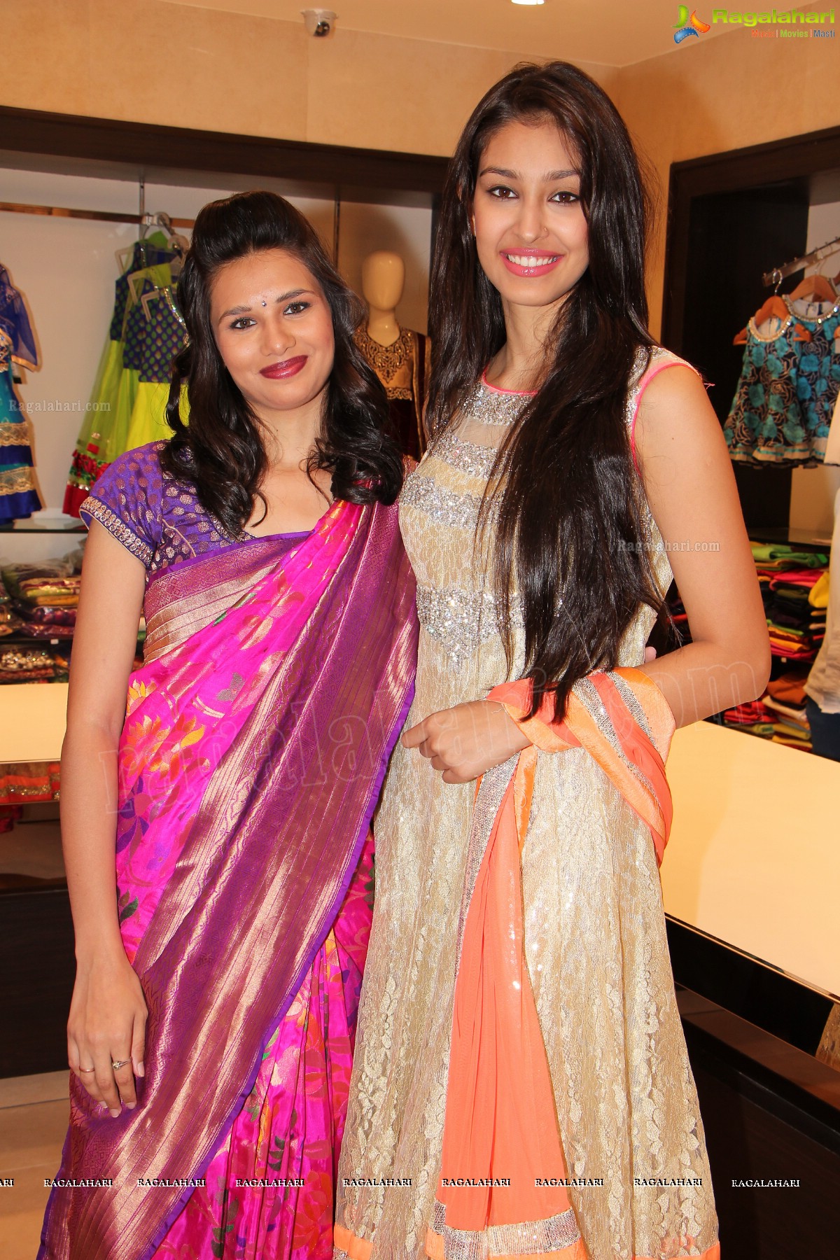 Navneet Kaur Dhillon launches Grandeur, Hyderabad