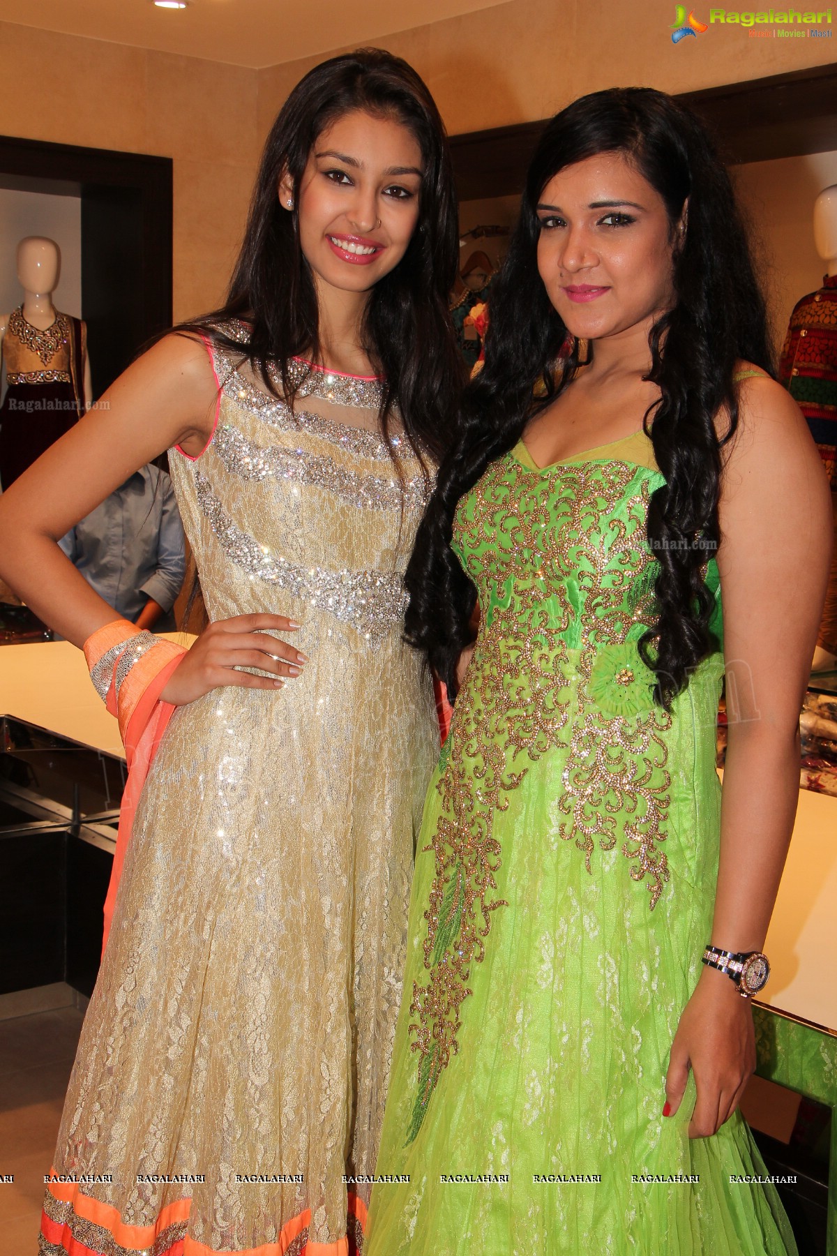 Navneet Kaur Dhillon launches Grandeur, Hyderabad