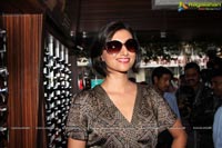 Hamsa Nandini launches Saberi's 13th Optical Showroom