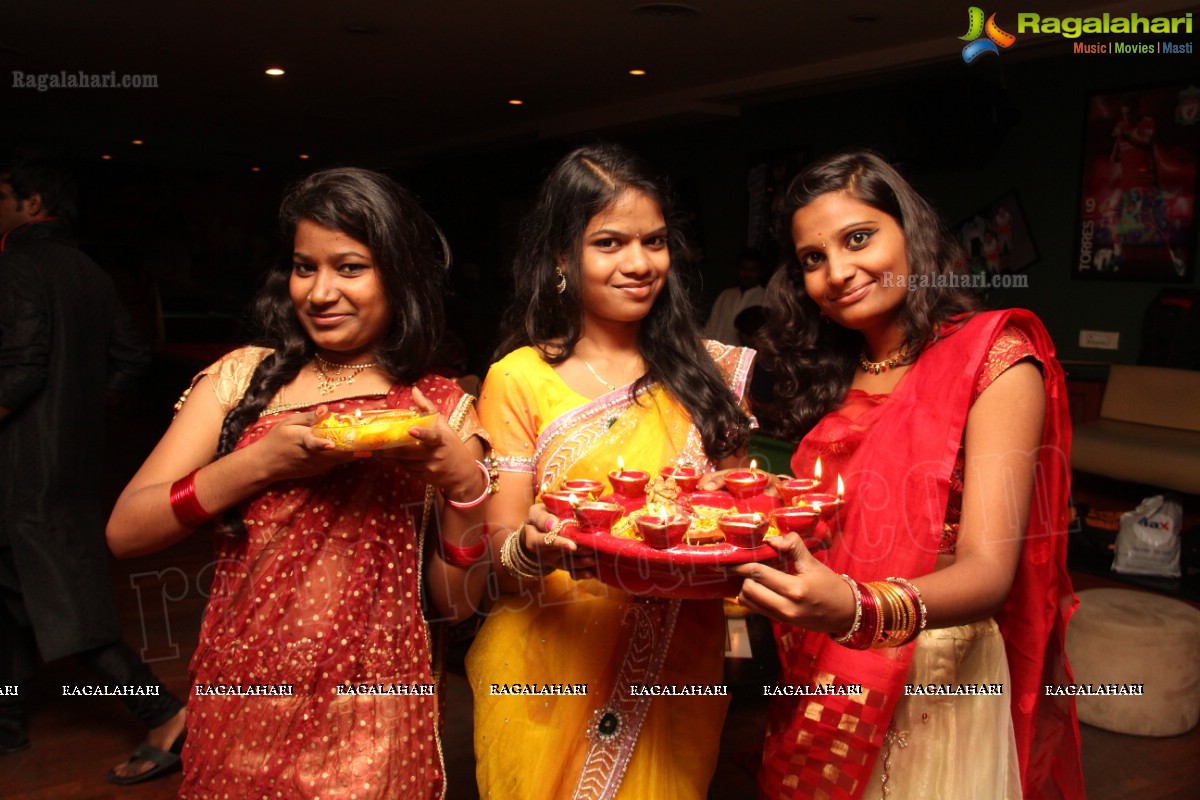 Hamstech's Grand Diwali Party 2013 at 10 Lounge, Secunderabad