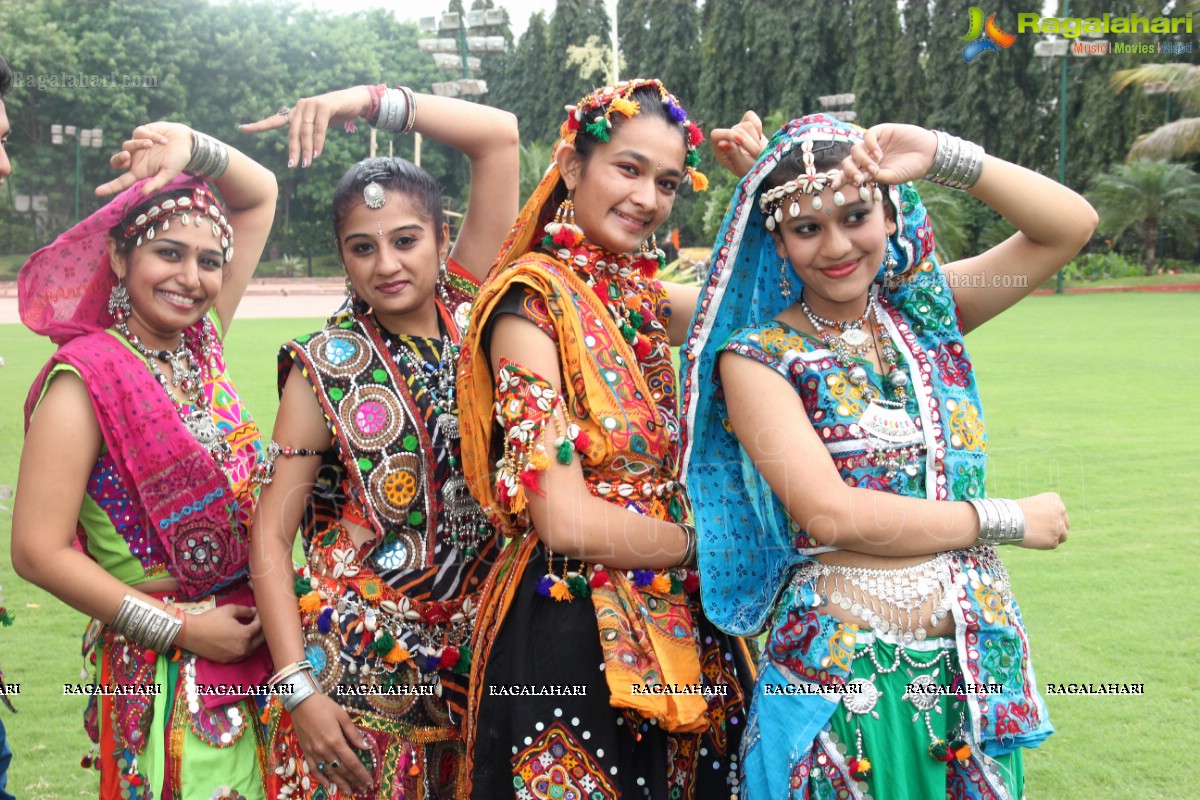 Legend Navratri Utsav 2013 Curtain Raiser