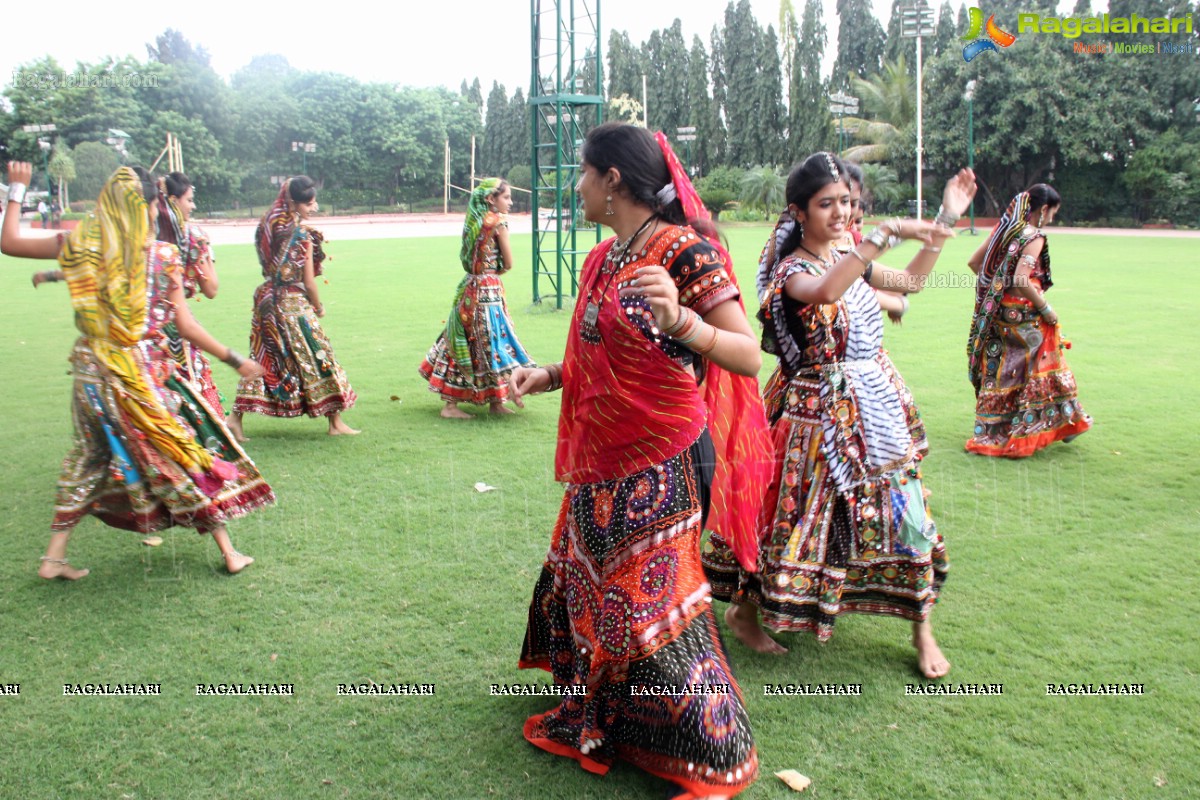 Legend Navratri Utsav 2013 Curtain Raiser