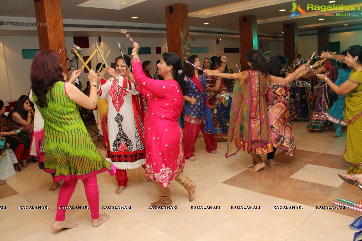 Shraddha Hyderabad-Secunderabad Ladies Chapter's Dandiya Dhamal