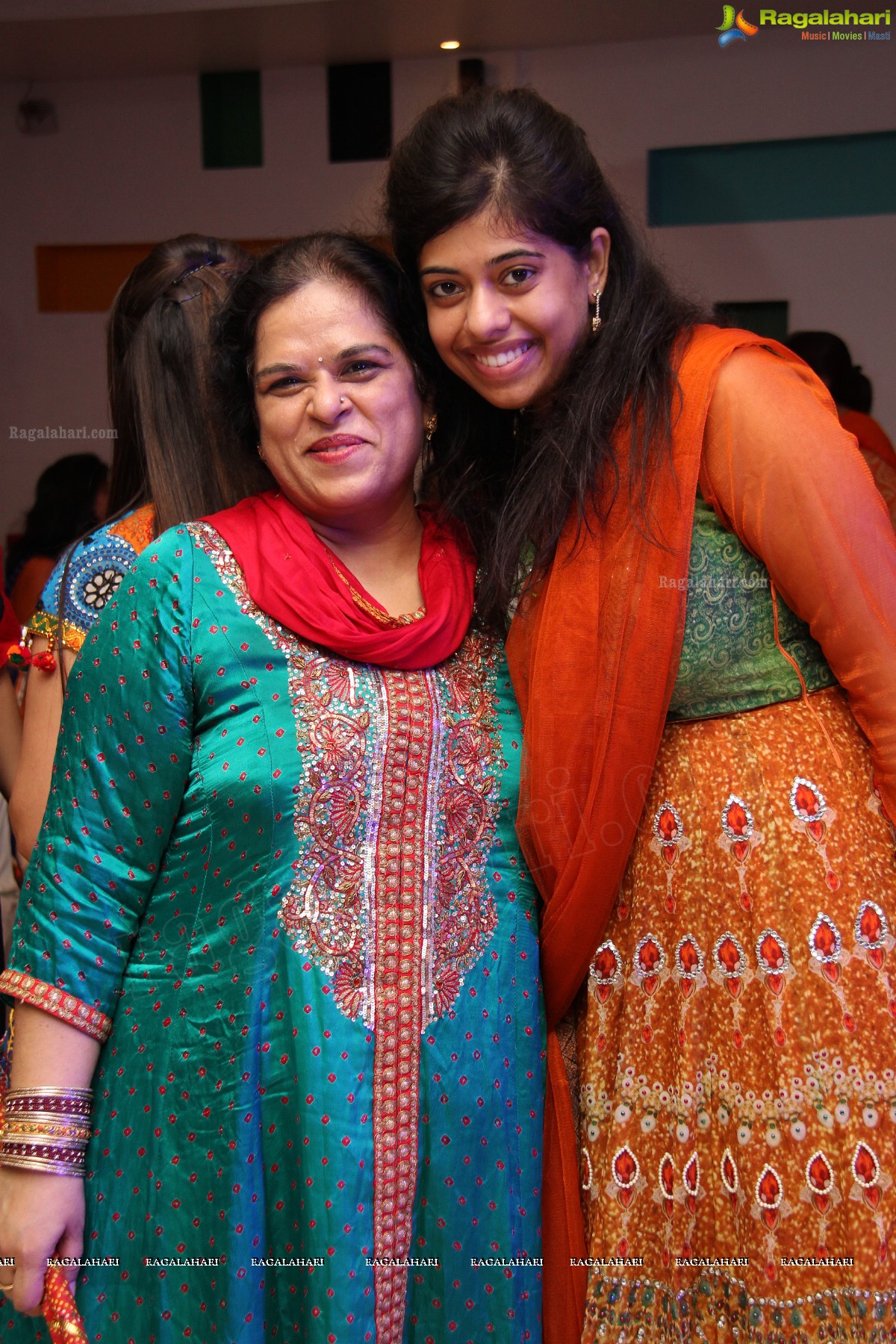 Shraddha Hyderabad-Secunderabad Ladies Chapter's Dandiya Dhamal