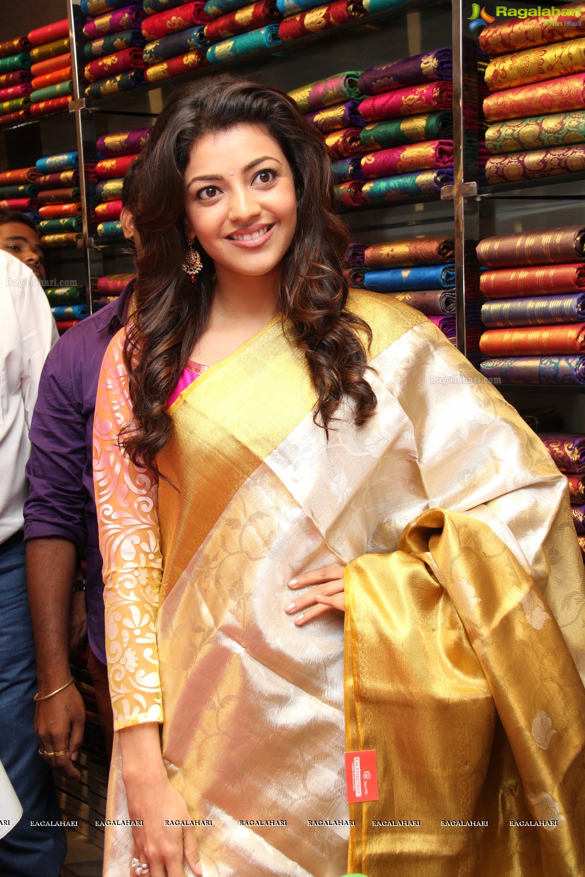 Kajal Aggarwal inagurates Kalanikethan at Kothapet, Hyderabad