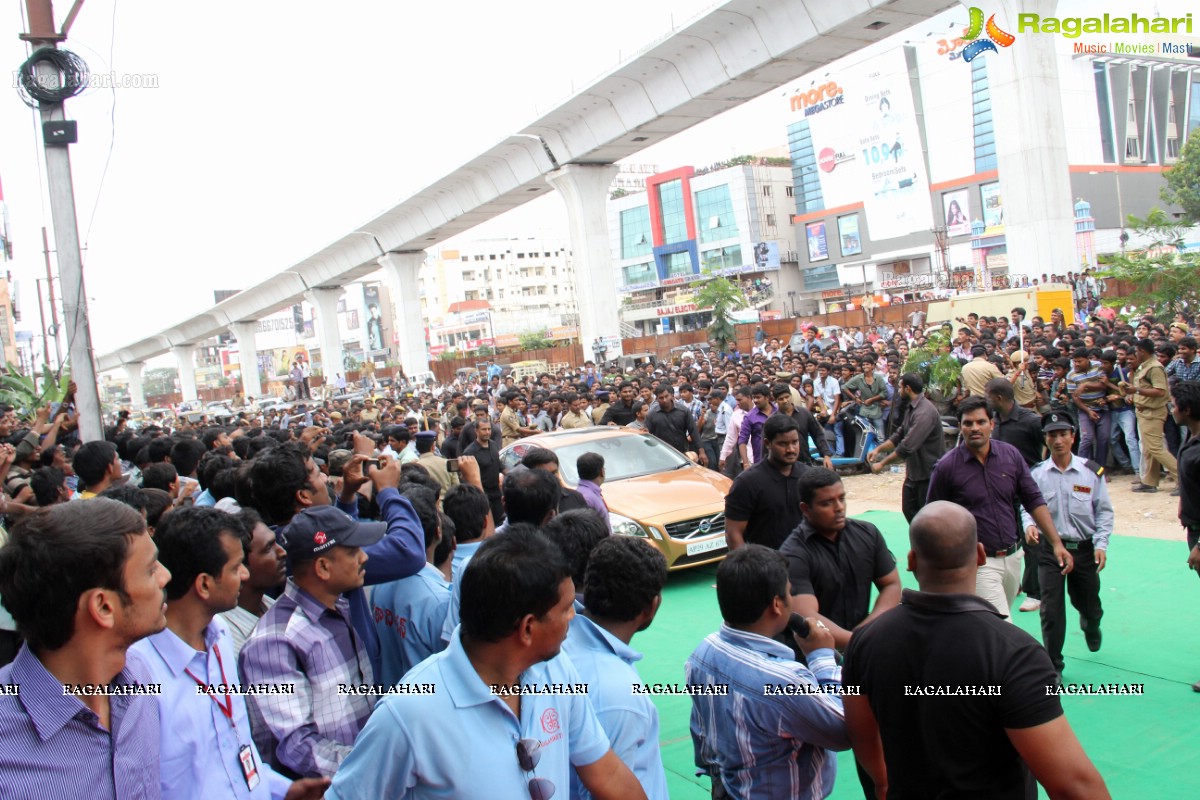 Kajal Aggarwal inagurates Kalanikethan at Kothapet, Hyderabad