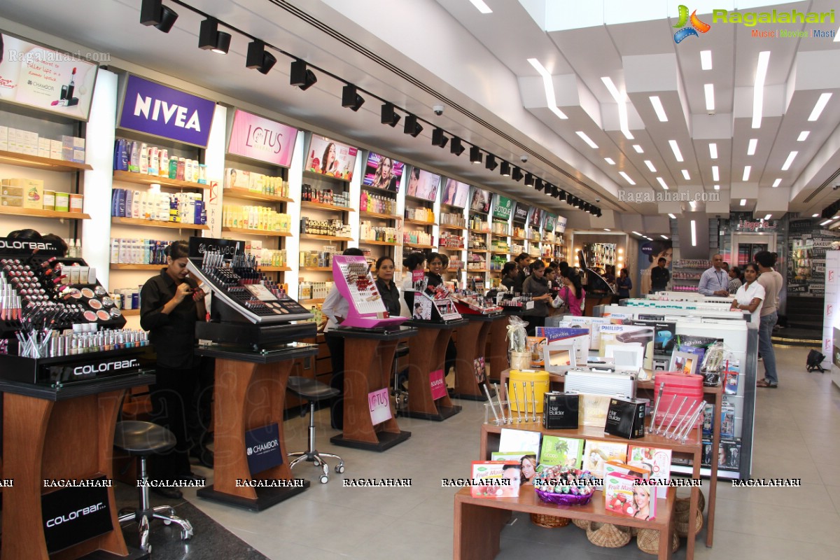 Kathiawar Stores inaugurates its 3rd Multi-brand store at Jubilee Hills