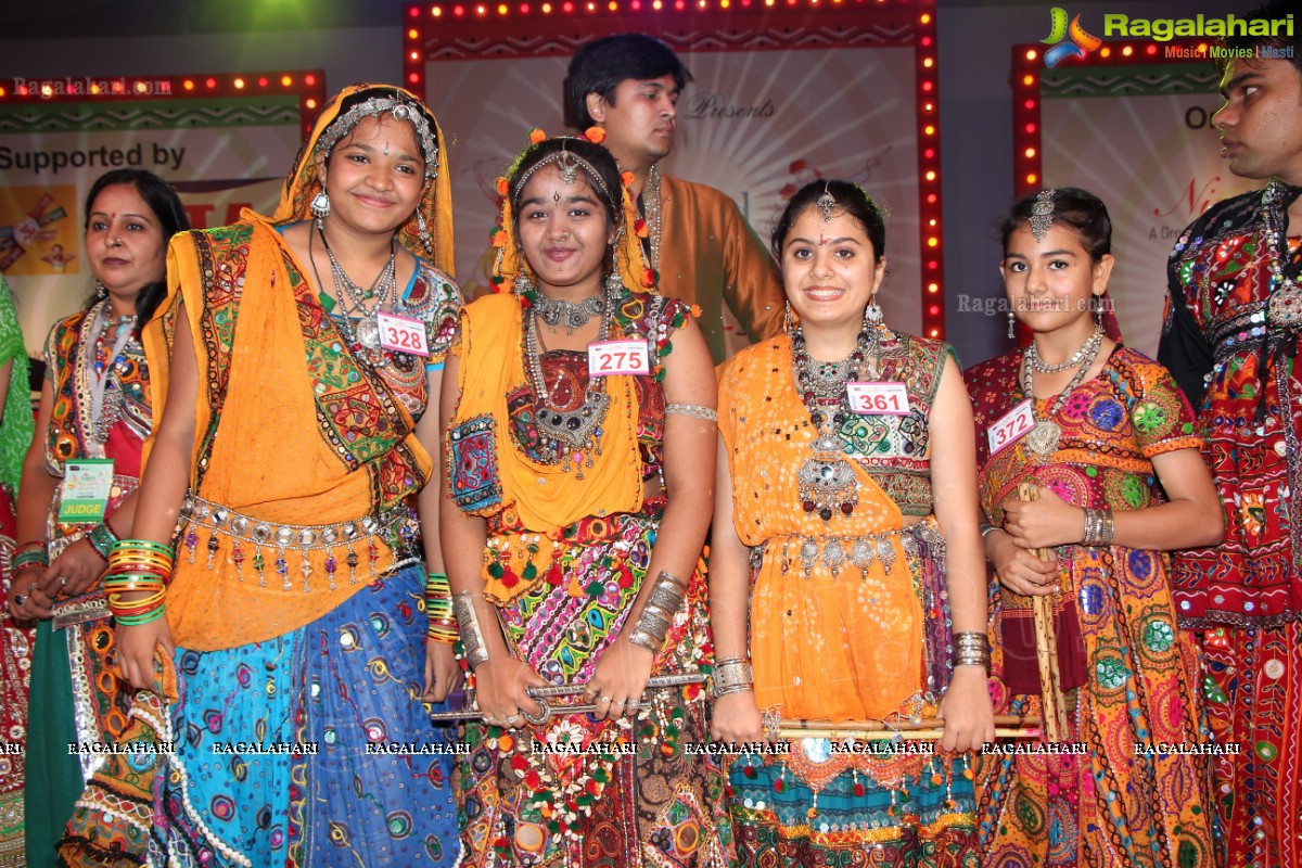 Legend Navratri Utsav 2013 Grand Finale - Judge: Bina Mehta