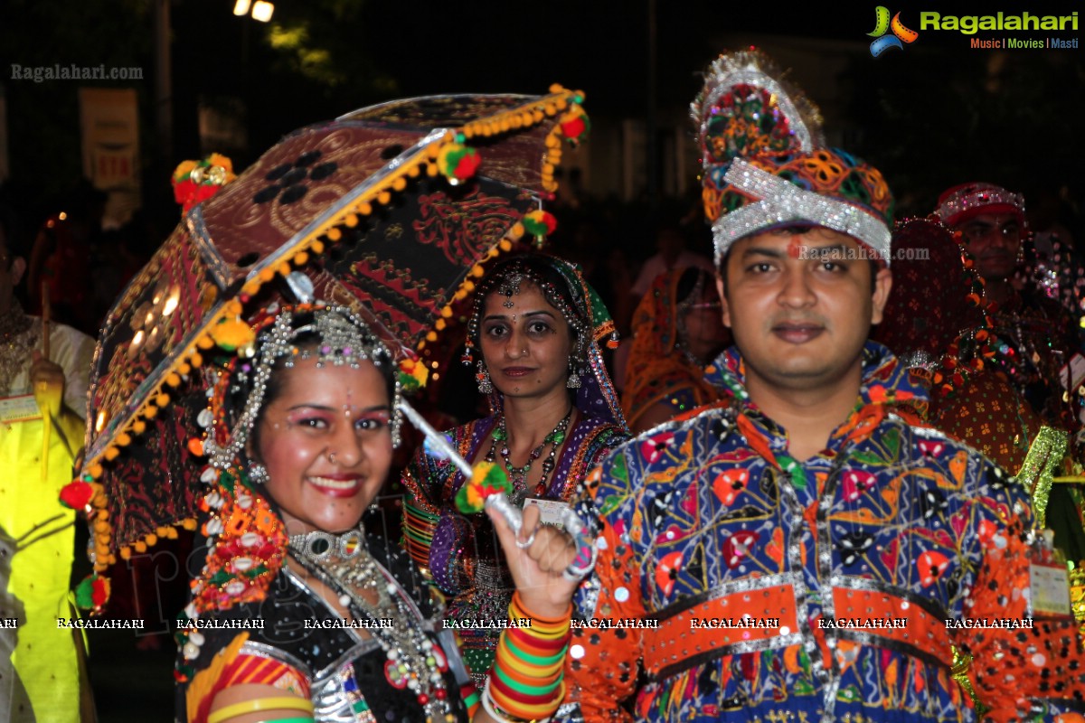 Legend Navratri Utsav 2013 Grand Finale - Judge: Bina Mehta