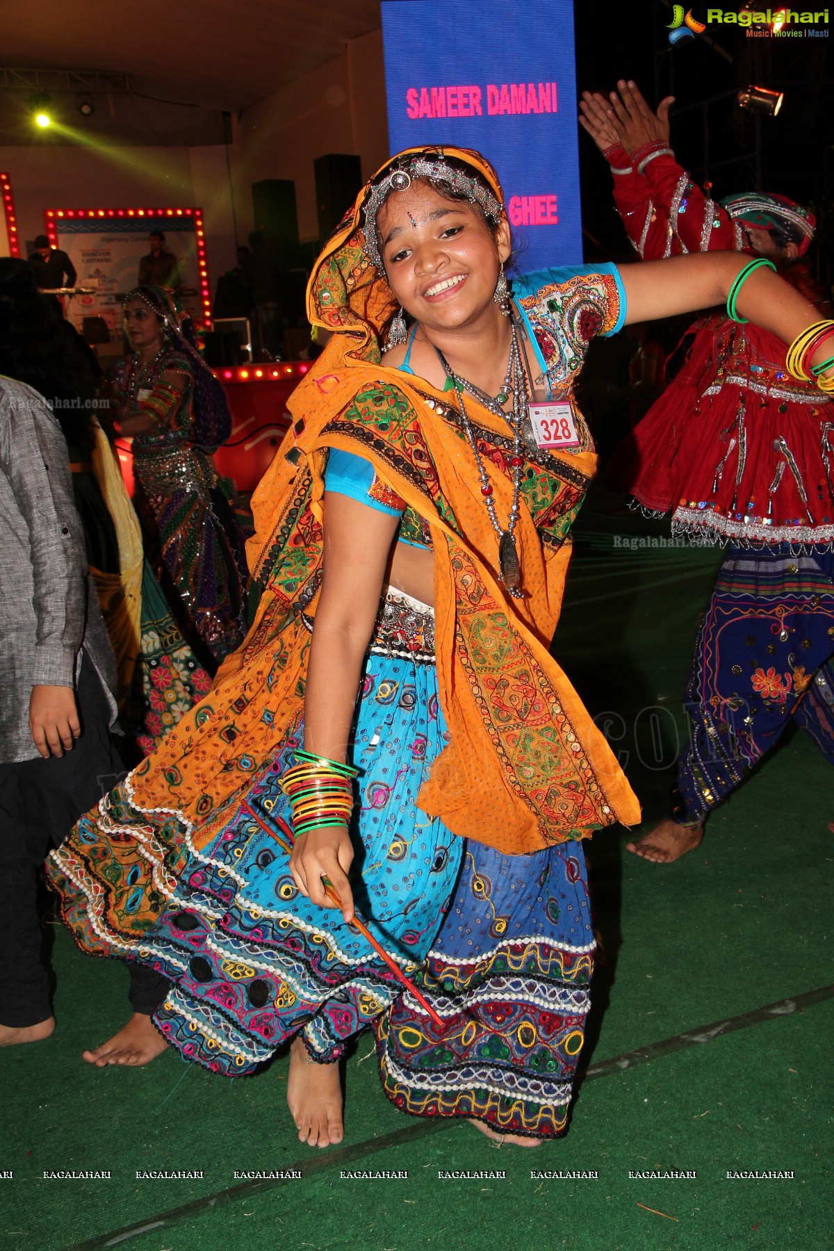 Legend Navratri Utsav 2013 Grand Finale - Judge: Bina Mehta