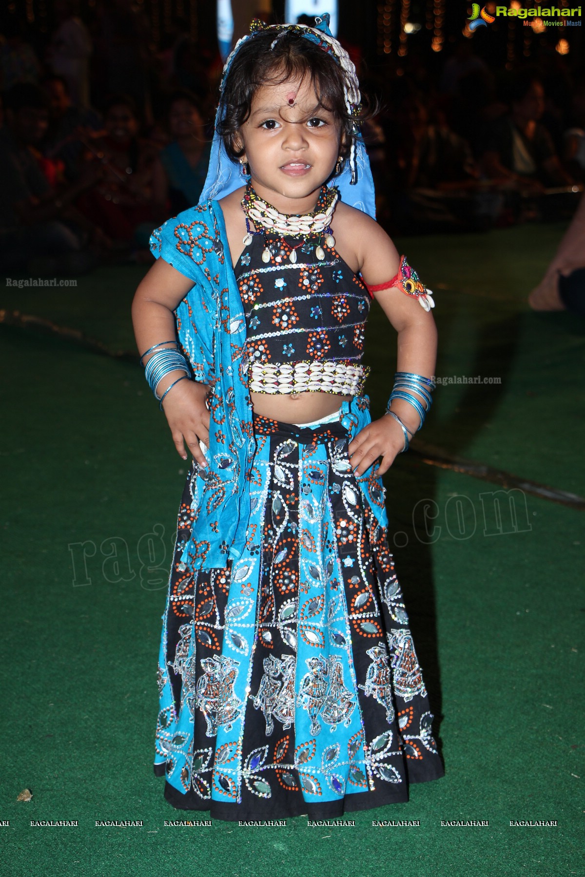 Legend Navratri Utsav 2013 Grand Finale - Judge: Bina Mehta