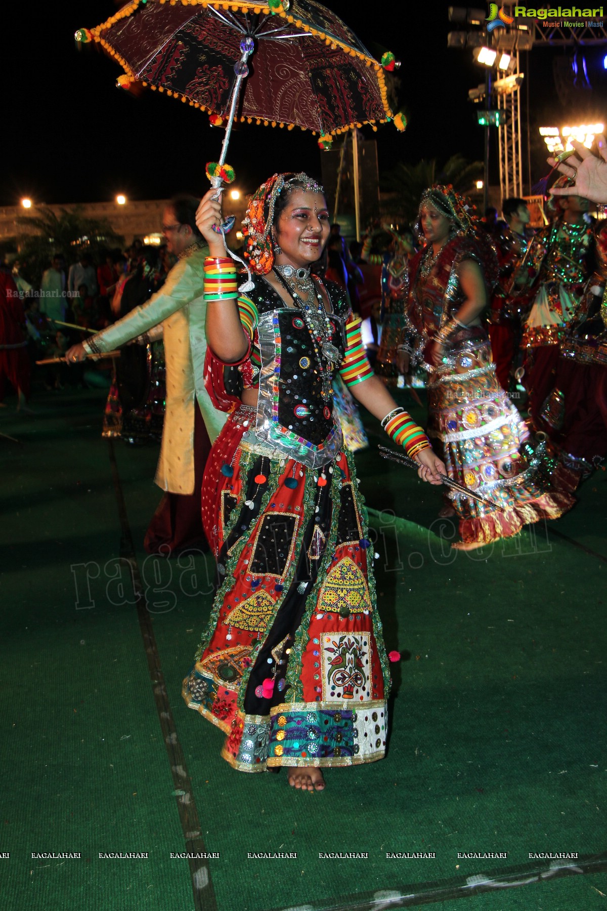 Legend Navratri Utsav 2013 Grand Finale - Judge: Bina Mehta