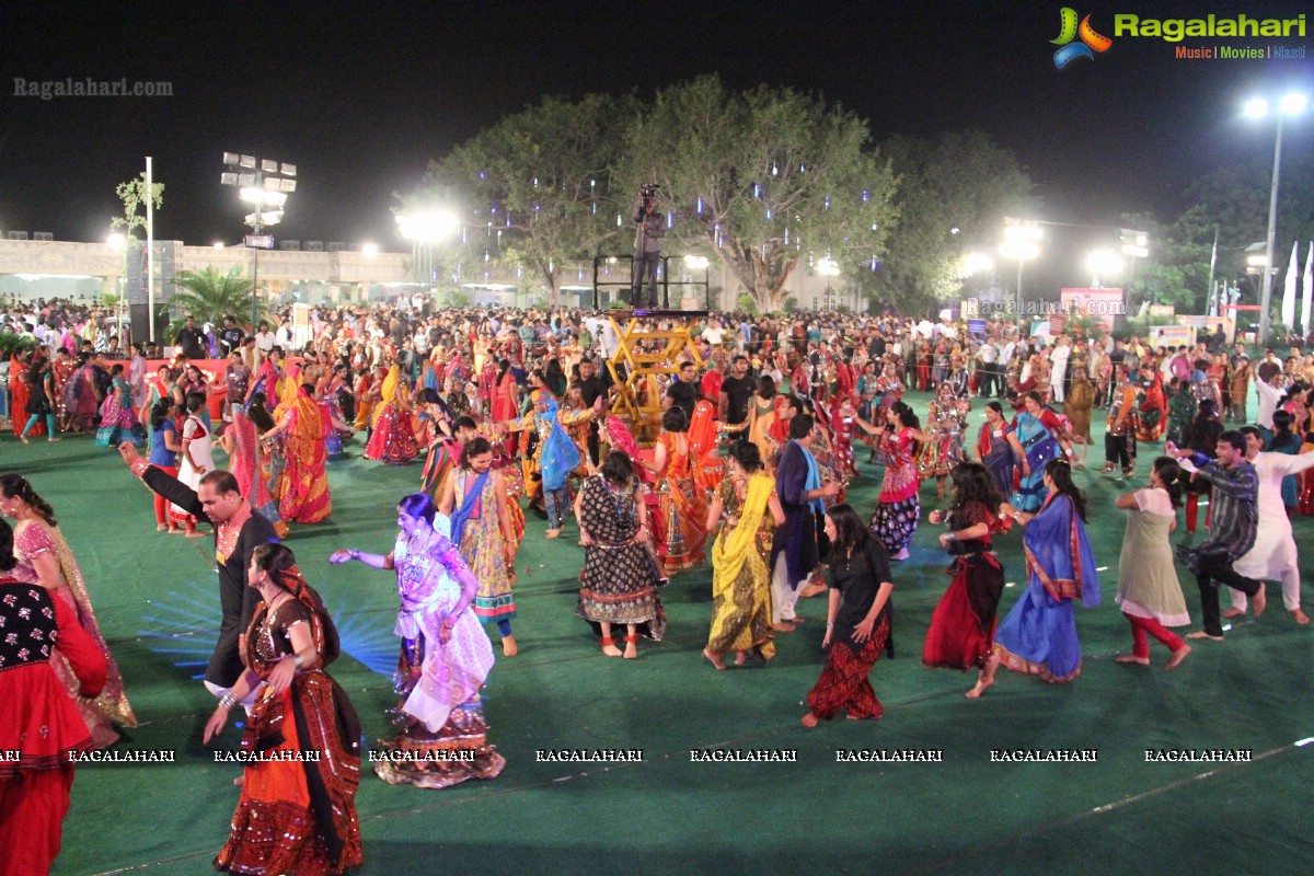 Legend Navratri Utsav 2013 Photos