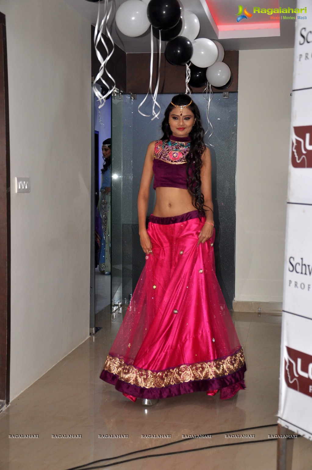 Madhurima launches Looks Salon & Spa in Hyderabad