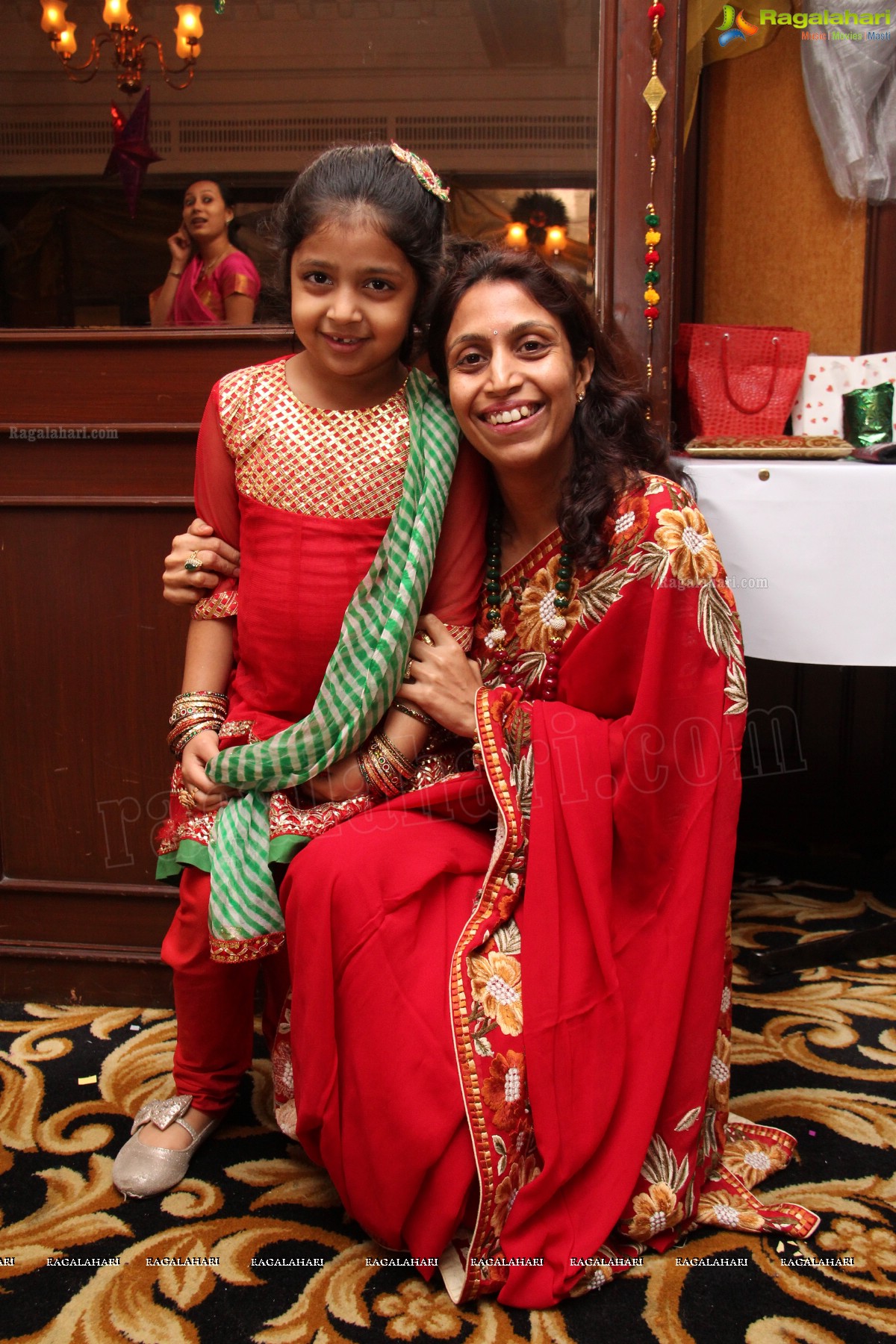 Mom Kiddos Club Diwali 2013 Celebrations at Hotel Palace Heights, Hyderabad