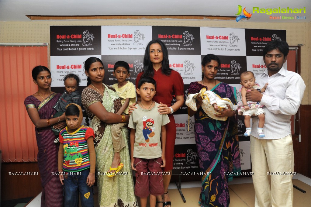 Namrata Shirodkar visits Heal A Child Foundation, Hyderabad