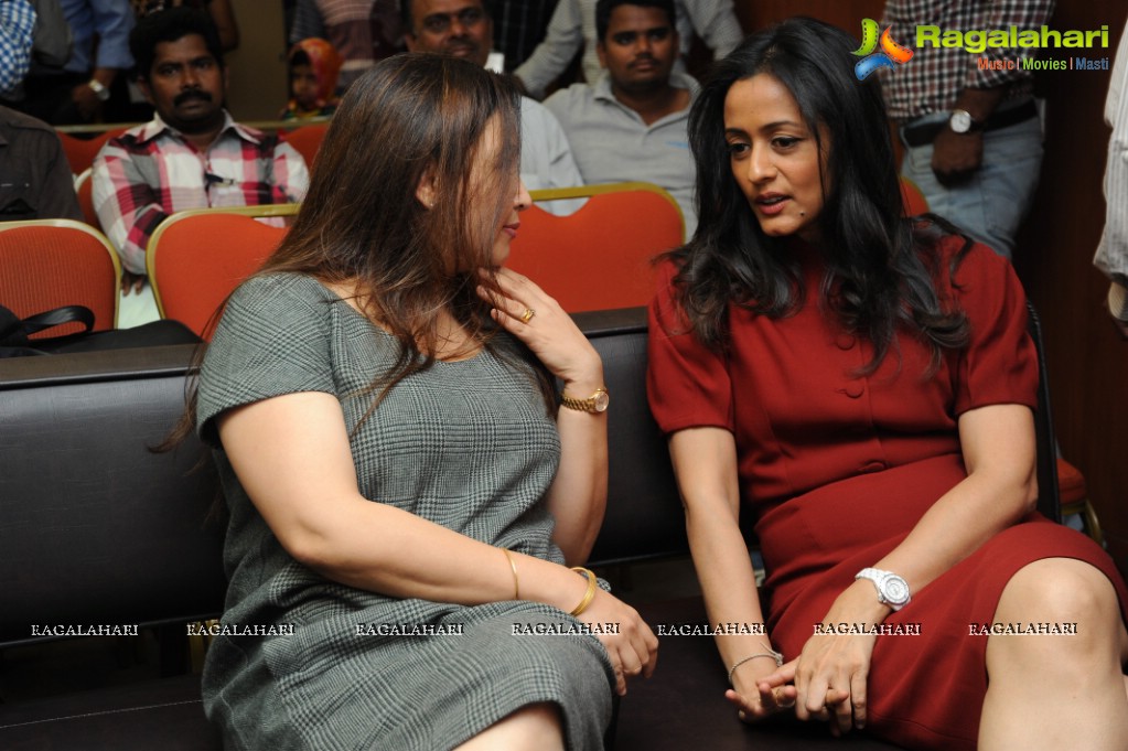 Namrata Shirodkar visits Heal A Child Foundation, Hyderabad