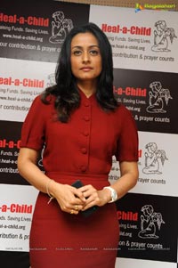 Namrata Shirodkar visits Heal A Child