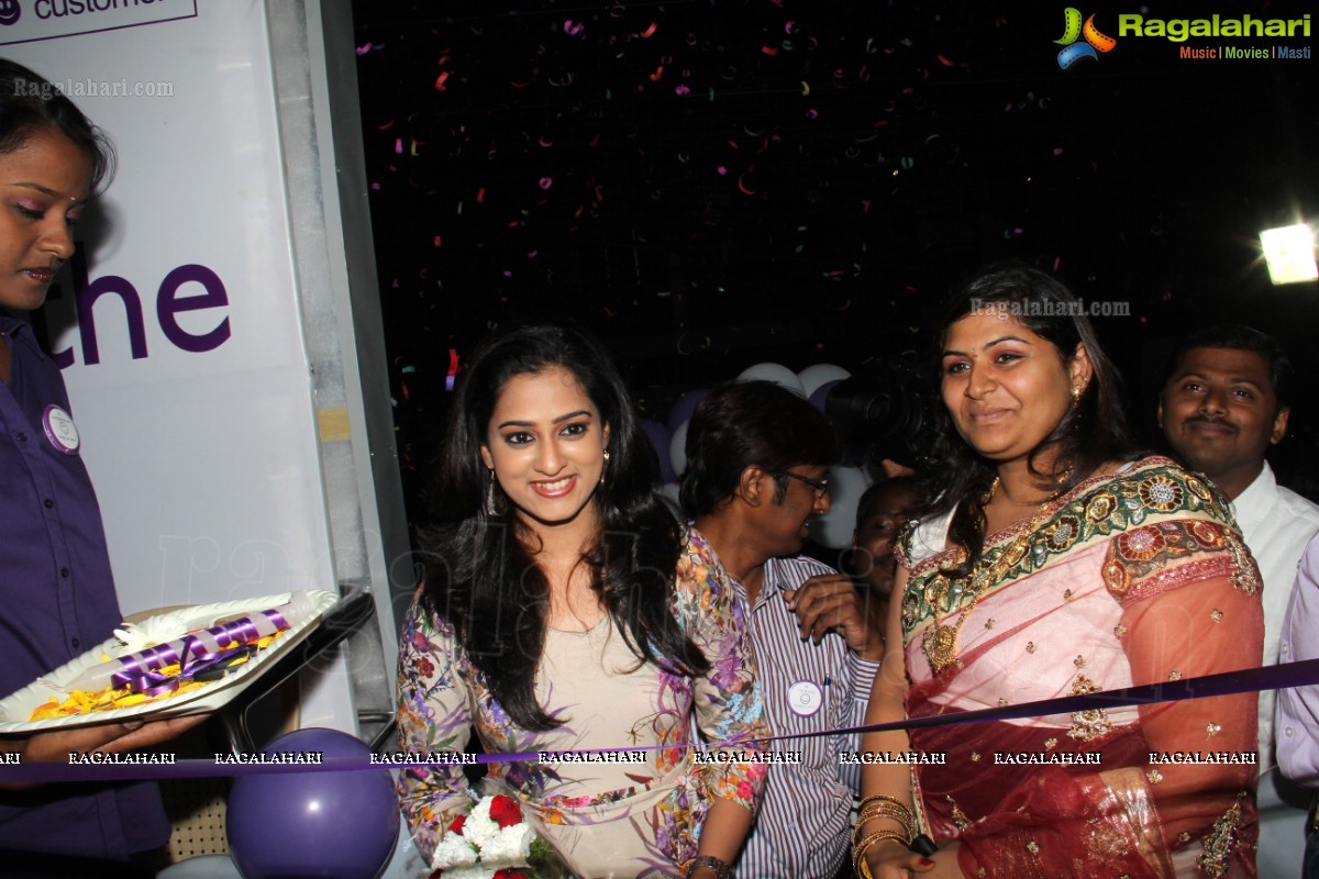 Nanditha launches Naturals Family Salon at Ameerpet, Hyderabad