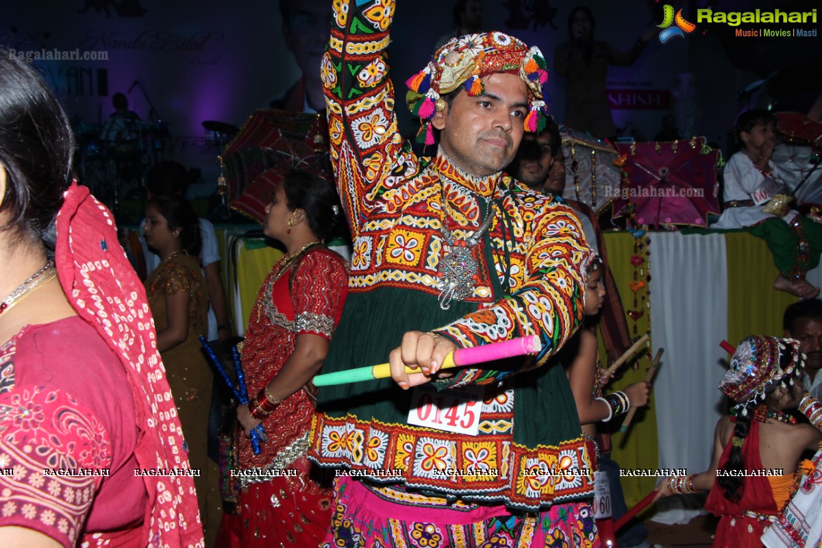 Navratri Dandiya Utsav 2013 Season 3 by Nandu Bilal at Mallareddy Gardens, Hyderabad