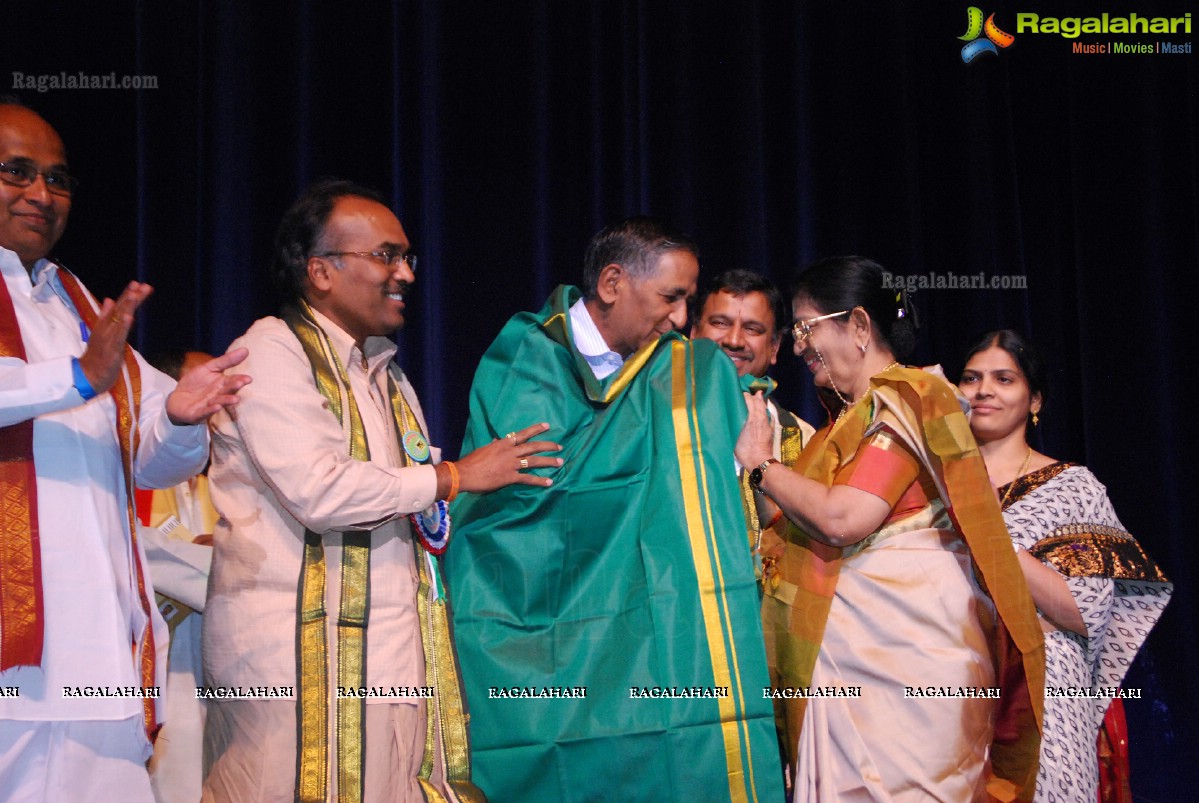 Life Time Achievement Award for Padma Bhushan Smt. Dr.P.Susheela by Silicon Andhra