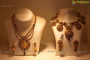 Parineeti Chopra Meena Jewellers Hyderabad