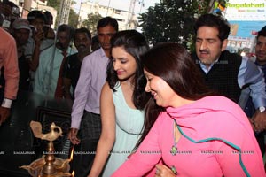 Parineeti Chopra Meena Jewellers Hyderabad