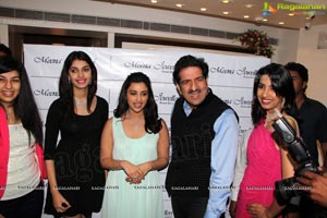 Parineeti Chopra Meena Jewellers Hyderabad